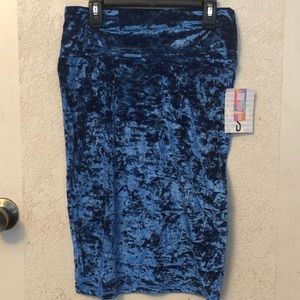 Brand new with tags small LulaRoe VELVET Cassie